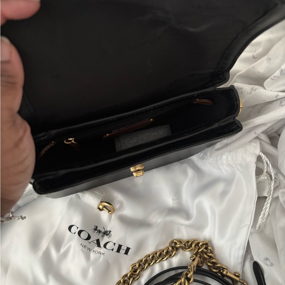 Coach Cassie 19 - Black and Tan Leopard Print Crossbody Bag - Picture 3 of 7